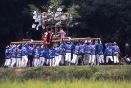 豊島での祭り